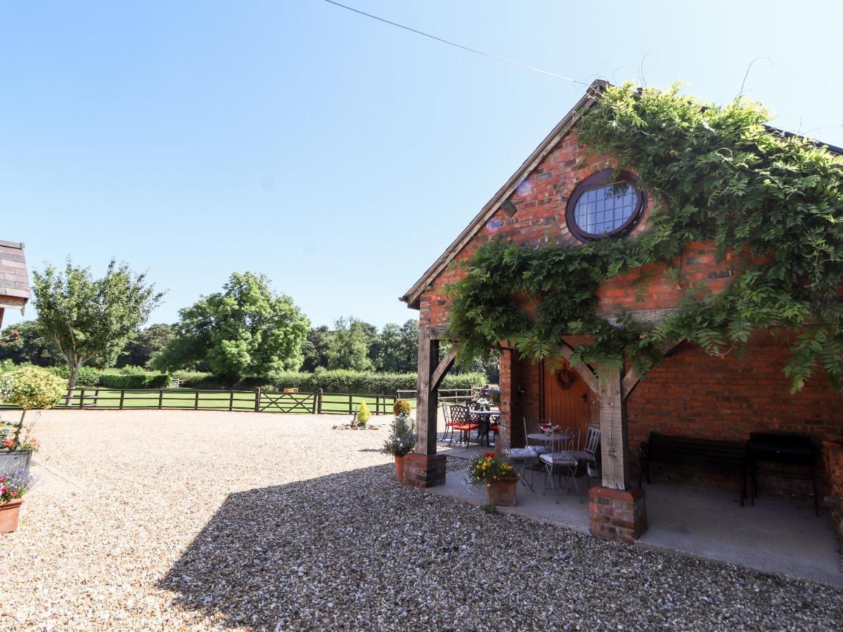 Honeysuckle Farmhouse Tarporley Εξωτερικό φωτογραφία