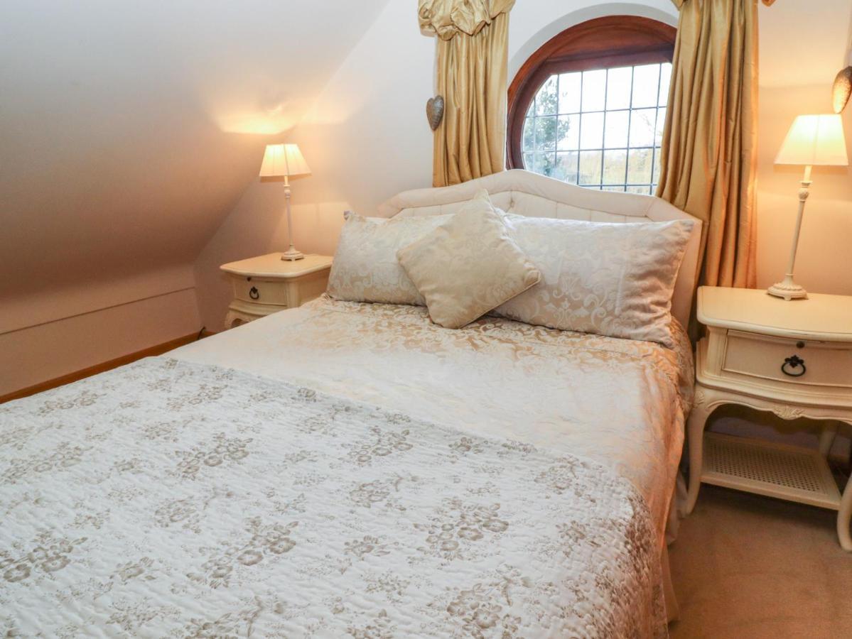 Honeysuckle Farmhouse Tarporley Εξωτερικό φωτογραφία