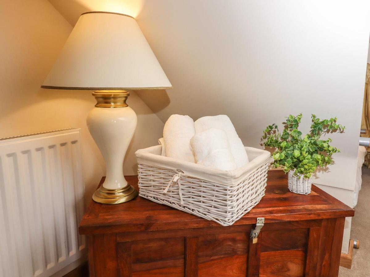Honeysuckle Farmhouse Tarporley Εξωτερικό φωτογραφία